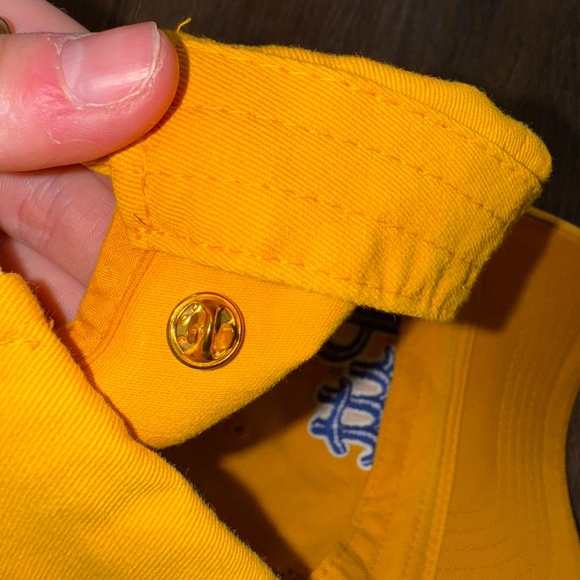 University of Pittsburgh Hat with Pin - Picture 7 of 12